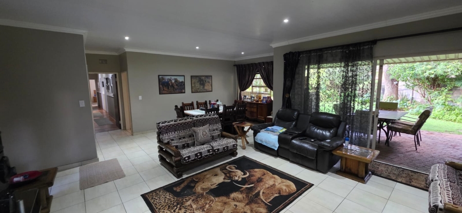3 Bedroom Property for Sale in Flamwood North West